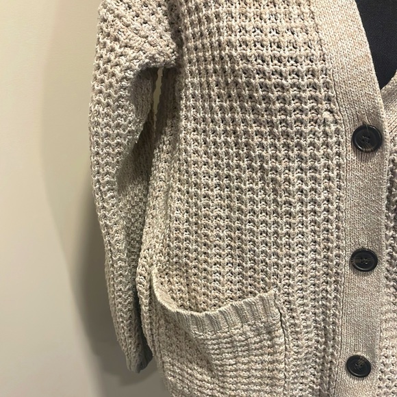 Crocheted Boyfriend American Eagle Ivory Cardigan - Picture 3 of 4